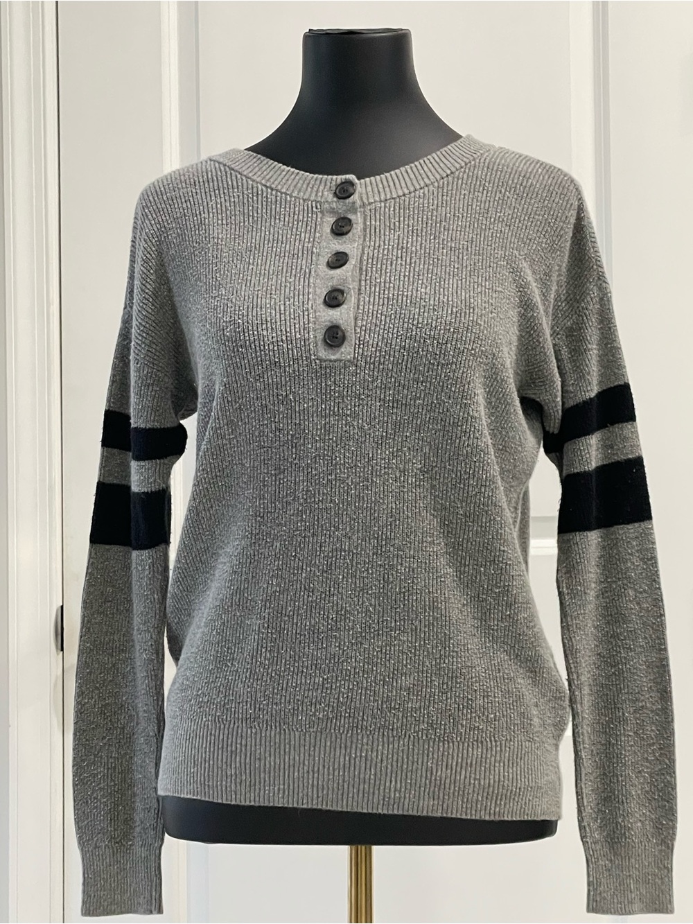 Women’s American Eagle Gray Henley Sweater with Black Sleeve Stripes XS